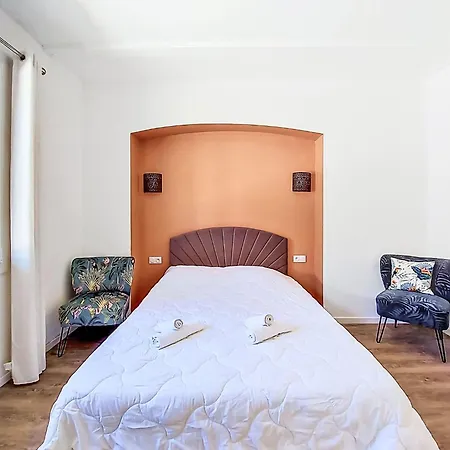Holiday home Le Grand Pin By Interhome La Madrague